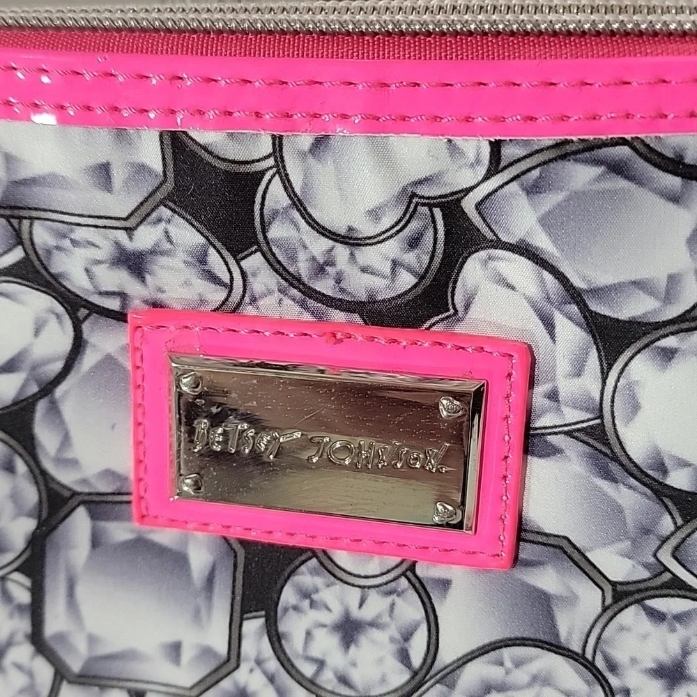 Betsey Johnson Diamond Pattern Cosmetic Toiletries Travel Pouch